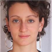 Jeune femme bilingue espagnol qui peut vous donner des cours en la matière que ce soit de la grammaire, du vocabulaire, de la conjugaison. Je m'adapte à vos besoins
